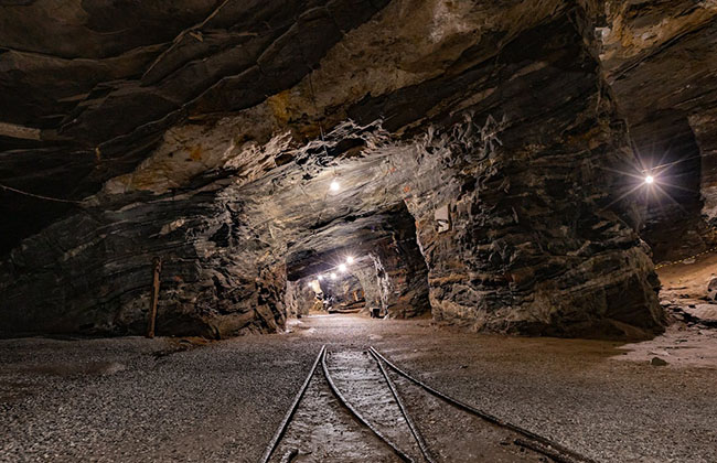 ThinkRox Inc Professor Fidelis Suorineni Ph.D. Underground Mining | ThinkRox Inc. - Your Mining and Geomechanics Specialists